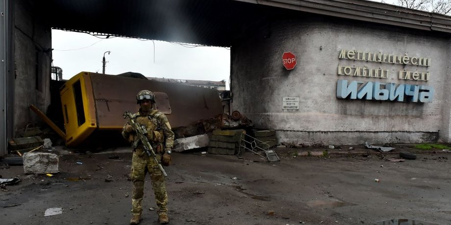 морпехи на ммк ильича, украинские бойцы на ммк ильича, меткомбинат ильича, мариуполь окружение, мариуполь оборона, мариуполь сдача в плен,