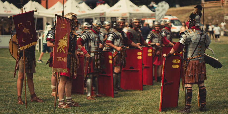 античные монеты, Legio X Fretensis, римский легион, археологическая находка, Грузия, Римская империя, римская монета, император Траян, раскопки, исследования, история, походы легионов, 10 легион, поход, война, римская армия, археология, находка