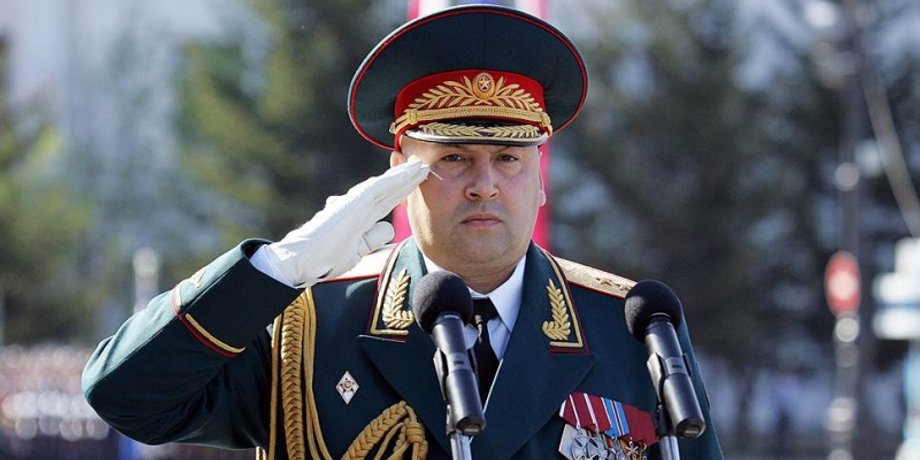 Сергій Суровікін, генерал, командувач об'єднаним угрупуванням сил в Україні, генерал Путін, Суровікін, Суровікін дружина, Суровікін сім'я