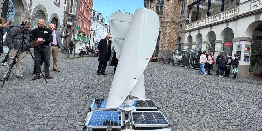 Вертикальна вітряна турбіна, AirTurb Model One, вітрогенератор, фото