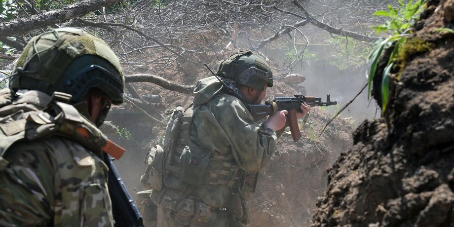 Російські військові