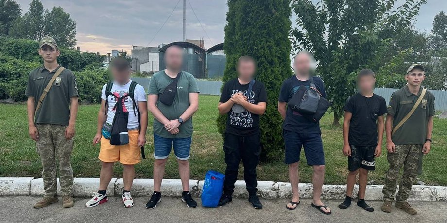 Уклонисты и сотрудники ГПСУ