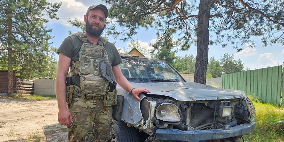 бойцы Нацгвардии, авто для ВСУ, транспорт ВСУ, авто после удара Града, боевые действия, украинское военное авто, военный автомобиль