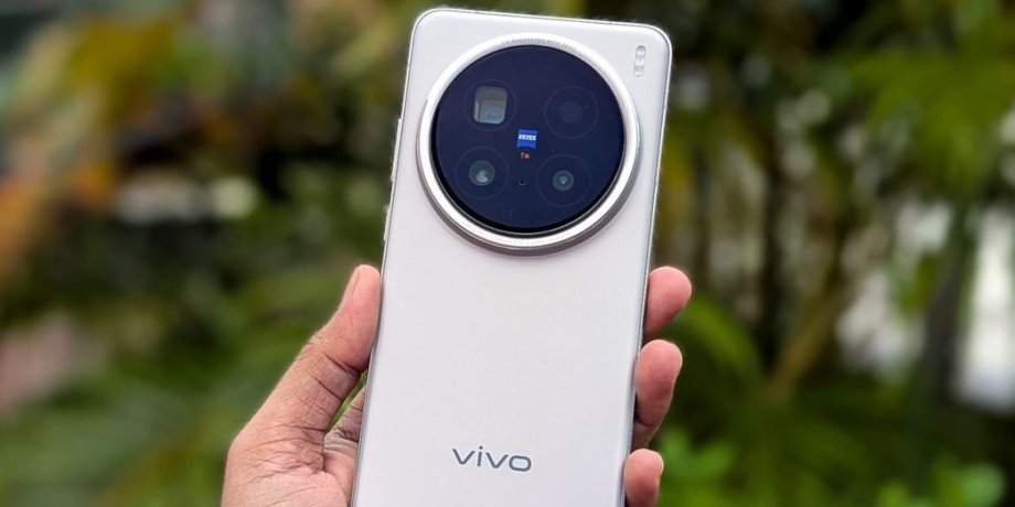 смартфоны Vivo новая серия камеры ZEISS
