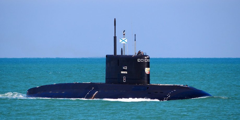 субмарина "Новороссийск" возвращается для ремонта