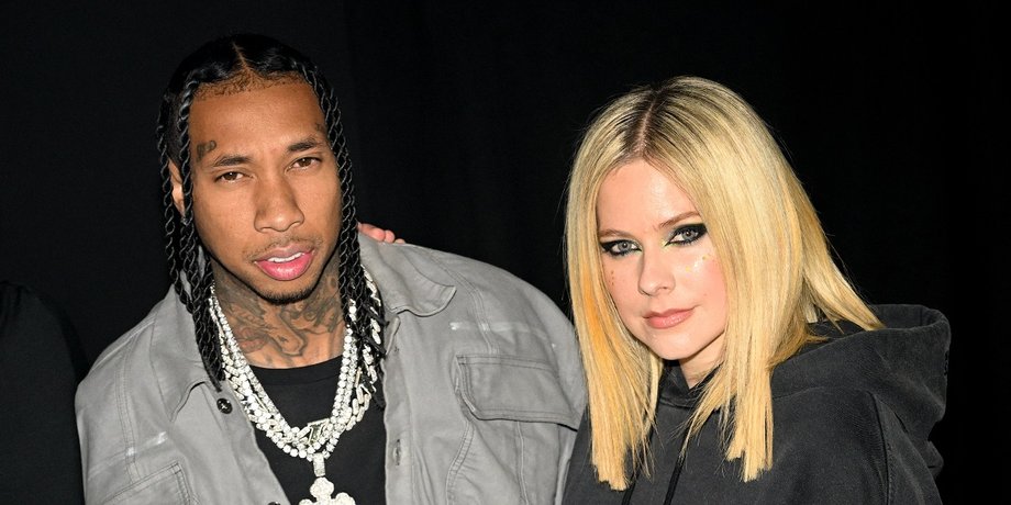 Авріл Лавін, тайга, роман, Tyga, репер