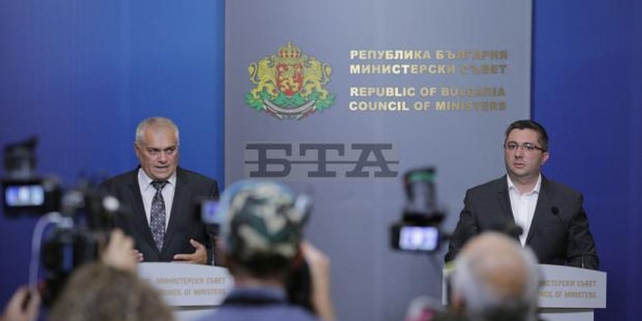 Министры Радев и Нанков / Фото: twitter.com/long198bg