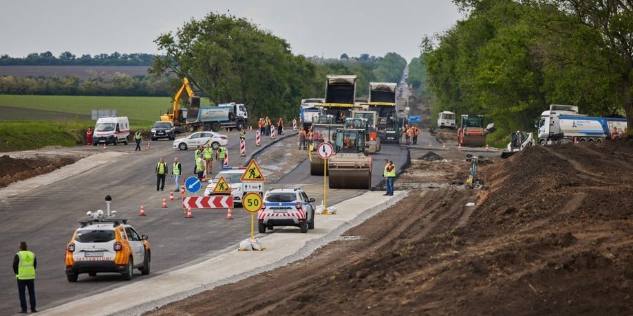 Дорожній фонд, бюджет, оборона