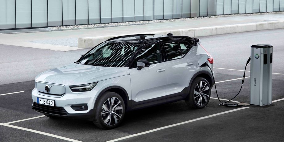 Електрокар Volvo XC40 Recharge