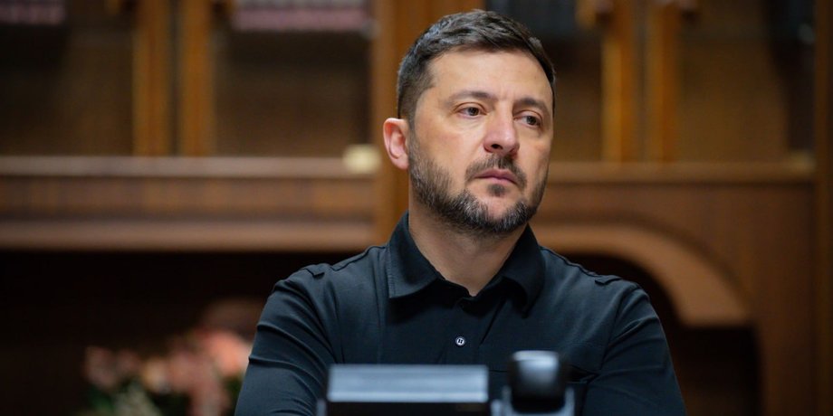 Зеленський відреагував на рішення США щодо російського дизеля Зеленський заявив, що Україну використовують як ширму на тлі рішення США дозволити імпорт російського дизеля