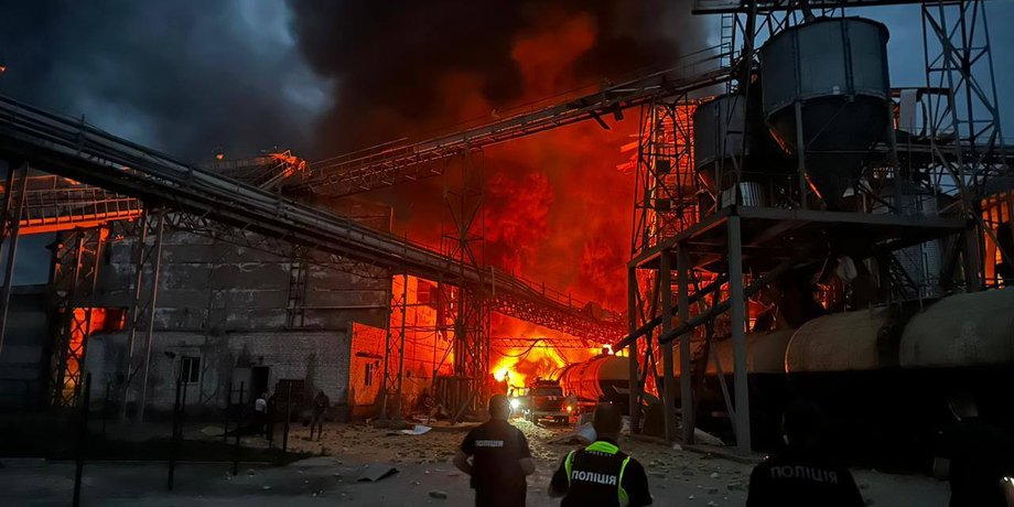 полтавщина прилет, маслобойня, ракетный удар, пожар, обстрел, прилет