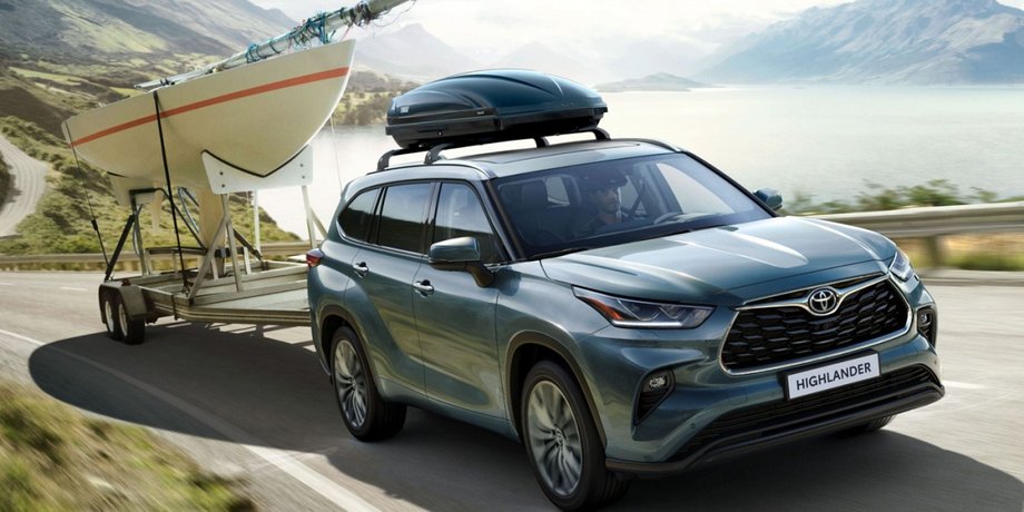Toyota Highlander внешность, Toyota Highlander дизайн, Toyota Highlander экстерьер, Toyota Highlander тянет яхту на прицепе