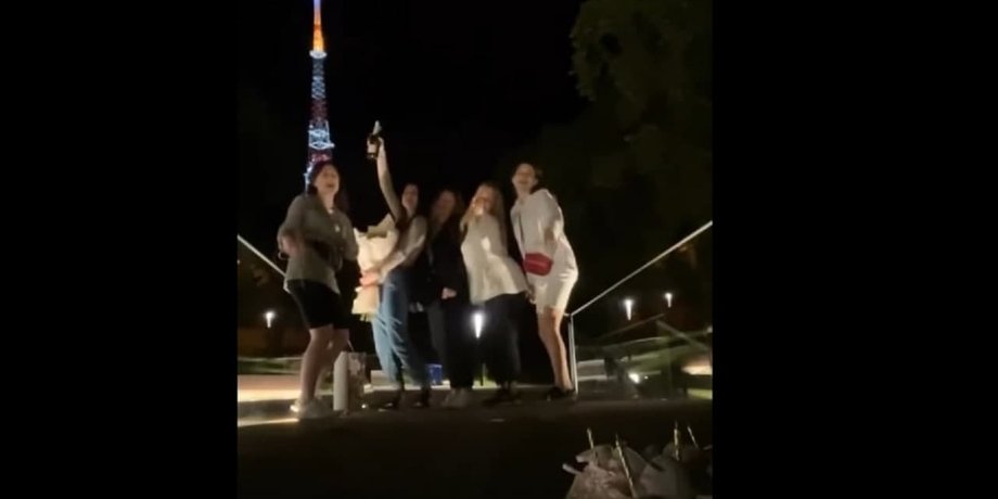 Львов, вечеринка, мемориал,