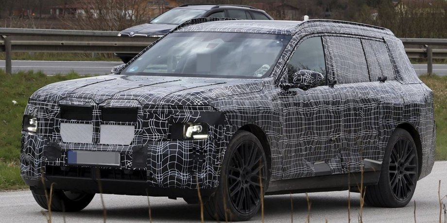 BMW iX7