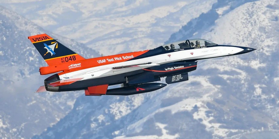 искусственный интеллект против f-16
