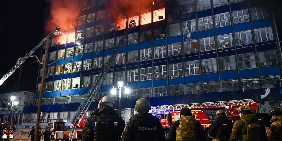 Удар РФ по Запоріжжю, Запоріжжя 8 січня, обстріл Запоріжжя, Запоріжжя ФАБ, ДСНС про Запоріжжя, Федоров Запоріжжя, поліція Запоріжжя
