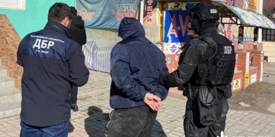 Амфетамін, затримання, торгівля, поліцейський, ДБР