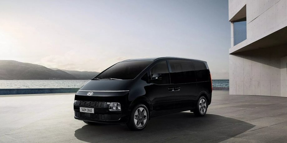 Hyundai Staria