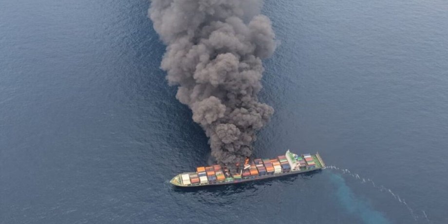 подбитый россией корабль в черном море