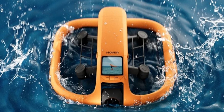 Дрон HoverAir Aqua на морі