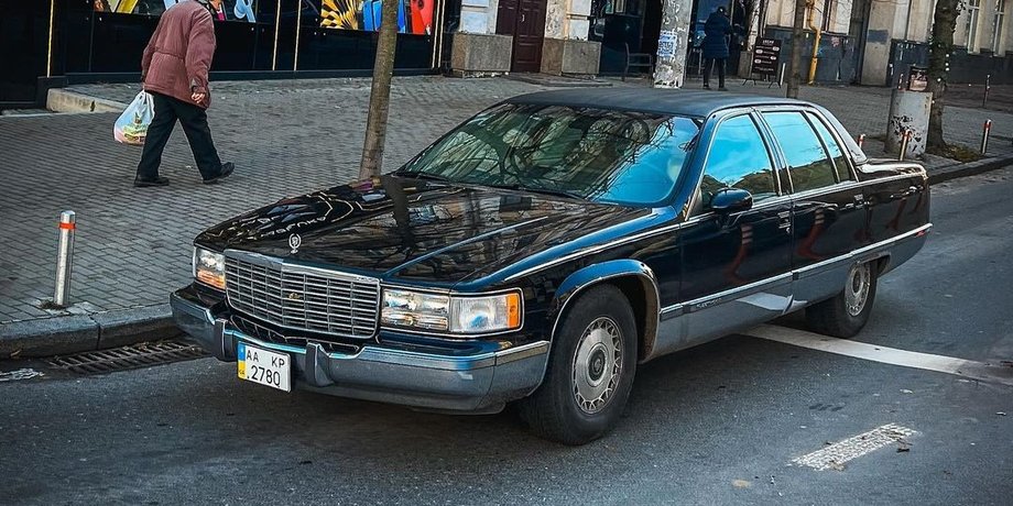 Cadillac Fleetwood Brougham, Cadillac Fleetwood Brougham 1993, седан Cadillac