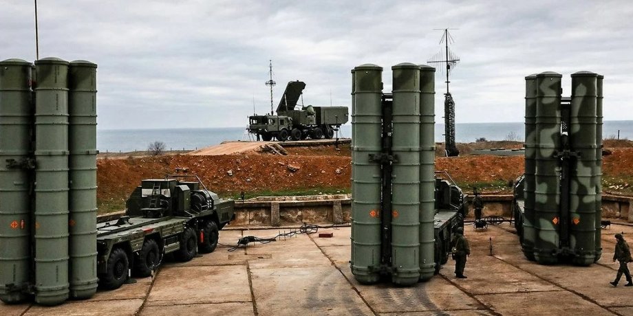 Российский ЗРК С-400
