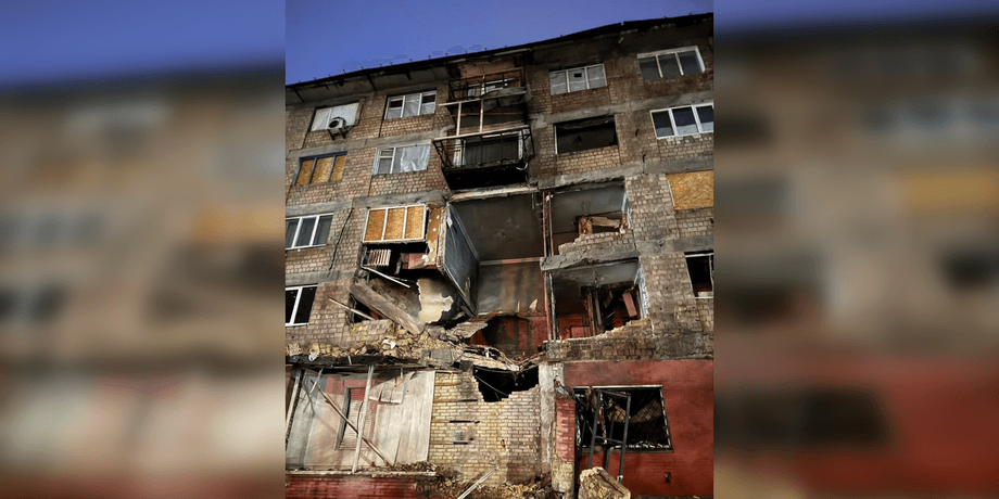 В результате атаки на Киев обвалился дом в результате атаки