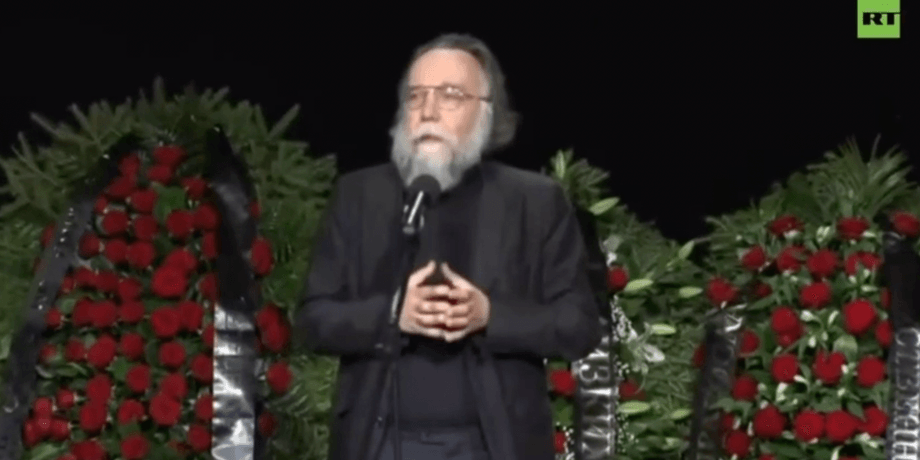 Александр Дугин, дугин на похоронах, речь дугина на похоронах, дугин выступил на похоронах