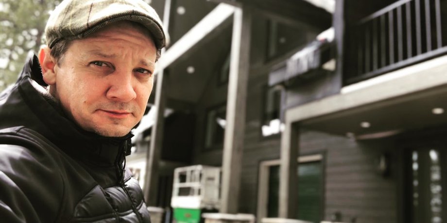 Джереми Реннер, соколиный глаз, звезда Марвел, Джереми Реннер семья, Джереми Реннер травма, Джереми Реннер трагедия