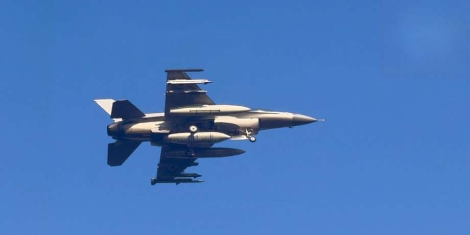 фото літака F-16 ЗСУ