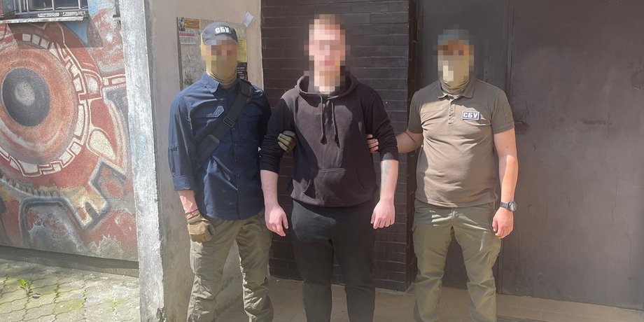 сотрудники СБУ, вражеский агент