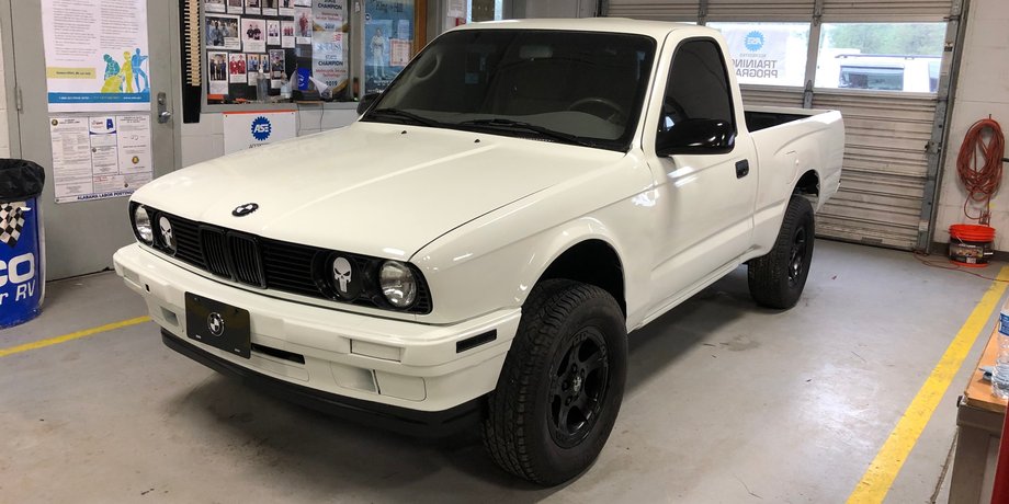Гибрид пикапа Toyota и BMW