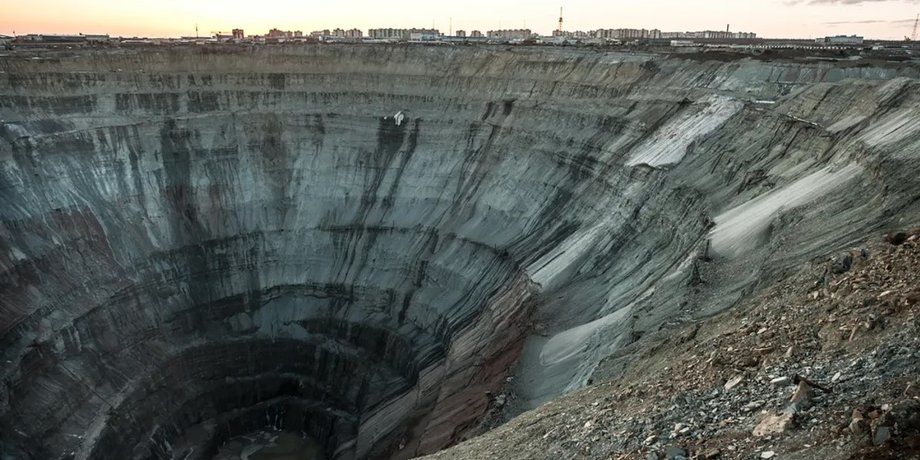 недра земли, алмазы в недрах