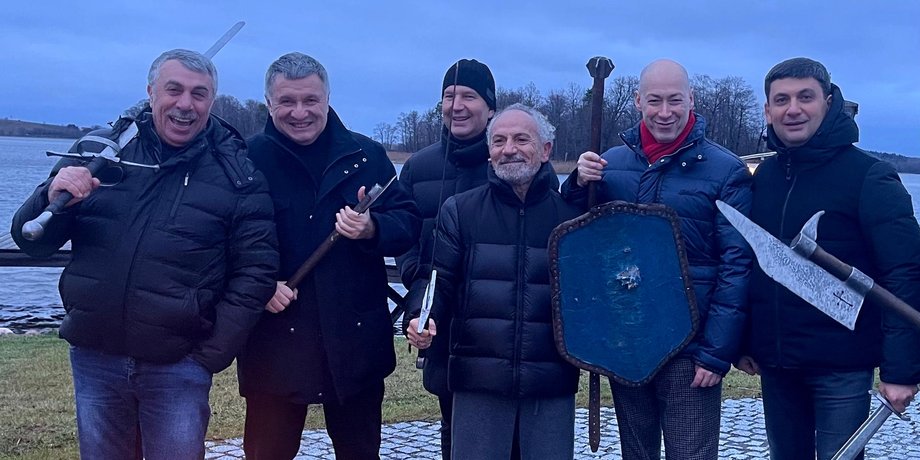 аваков, комаровский, шустер, гройсман, рыцари, тракайский замок