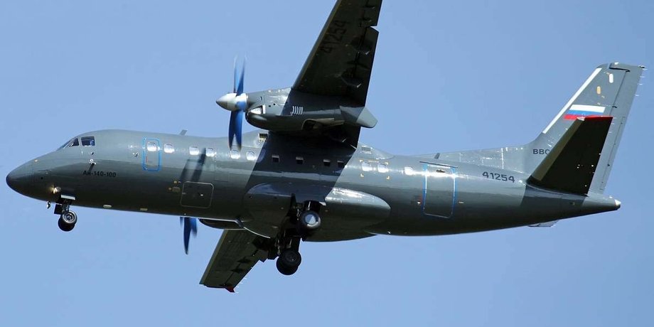 Самолет Ан-140-100 ВС РФ / Фото: topwar.ru