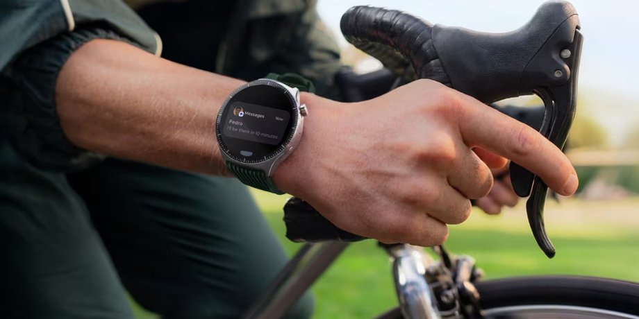 Смарт-часы Moto Watch Ultra