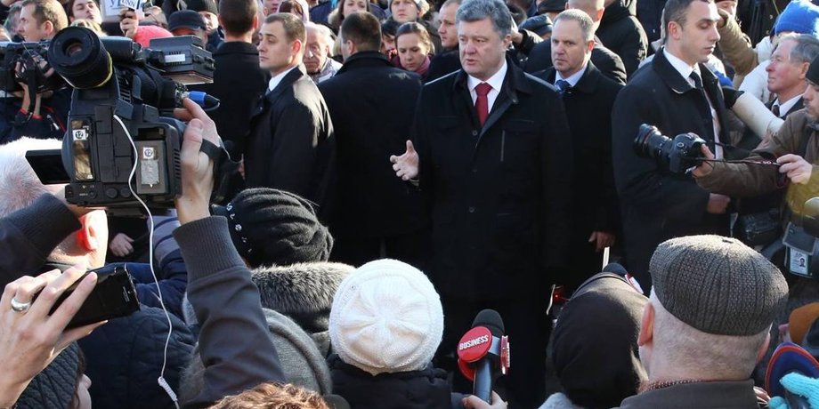 Петр Порошенко на Институтской / Фото пресс-службы президента