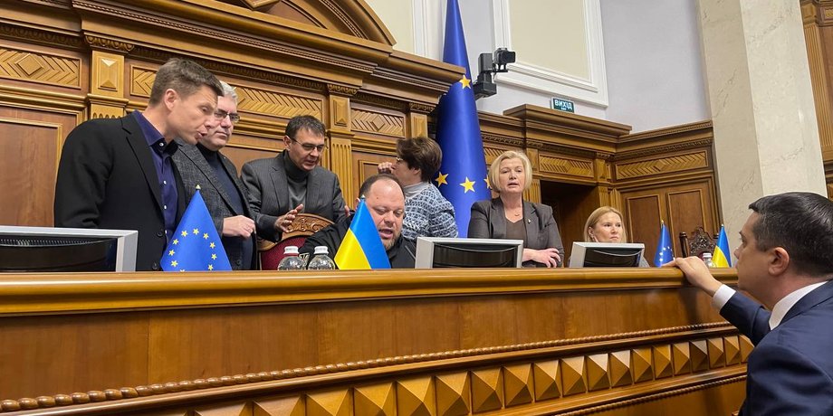 война в Украине, возвращение украинцев, нардепы, война с Россией, депутаты за рубежом