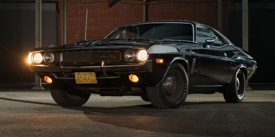 '70 HEMI CHALLENGER クラシックス5 TH! 激レアCHASE Неприметная легенда: ржавый 53-летний Dodge ушел с молотка за