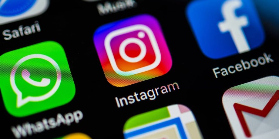 мессенджеры, программы, WhatsApp, Facebook