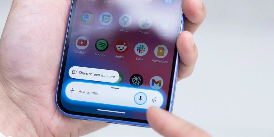 Gemini на Google Pixel 10
