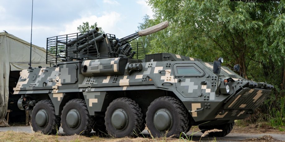 обновленная расцветка для бтр-4