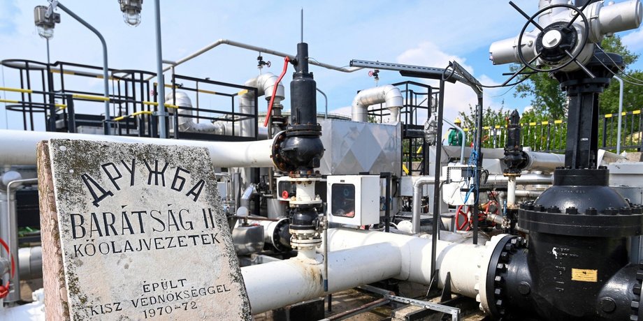 трубопровод Дружба, трубопровод, нефть