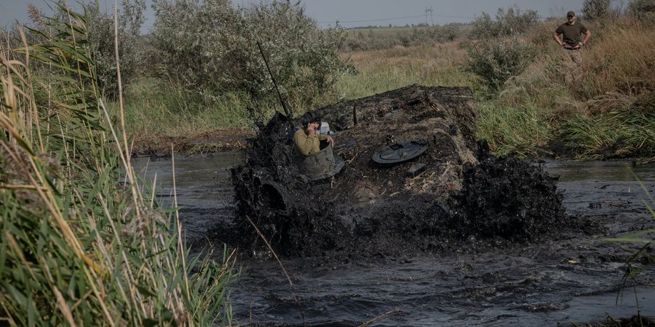 33 ОМБр, Покровськ, річка всу, покровськ 33 ОМБр,