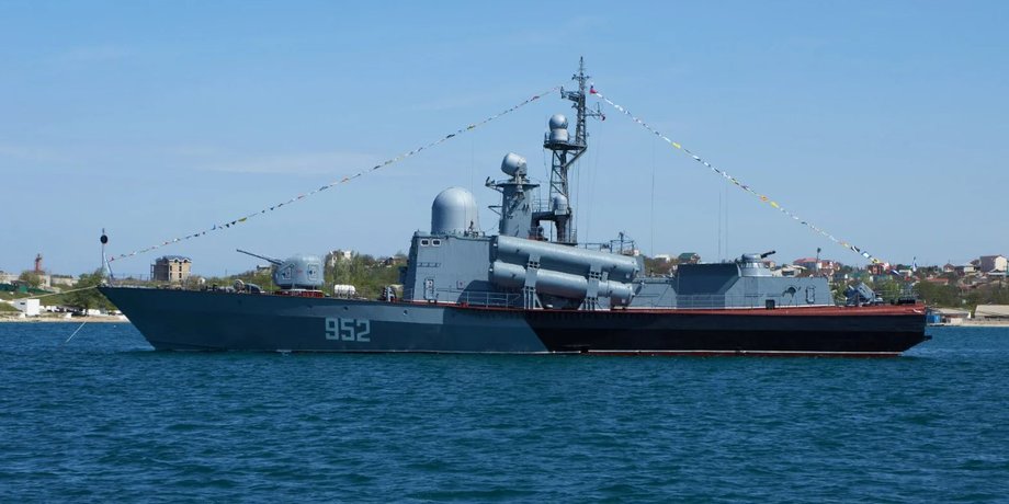російський військовий корабель