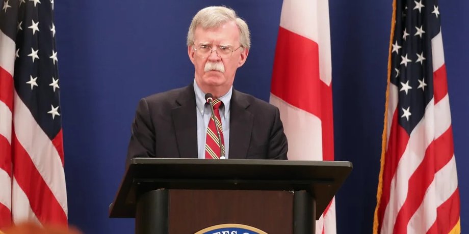 ексрадник Трампа Болтон пояснив, коли РФ може напасти на НАТО