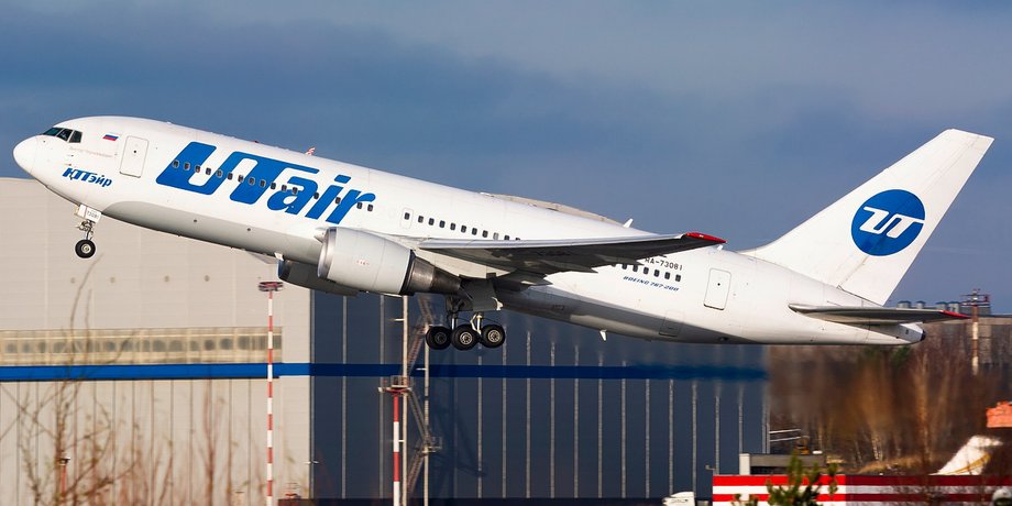 Літак Utair