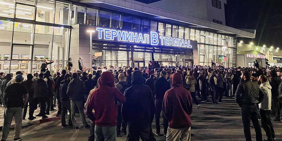 Беспорядки в Дагестане, Беспорядки в Махачкале, беспорядки против израильтян, погром в Махачкале