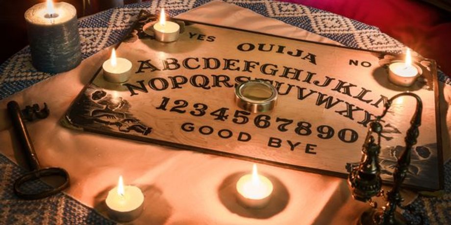 Спиритическая доска, дух, призрак, доска Уиджи, медиум, паранормальное