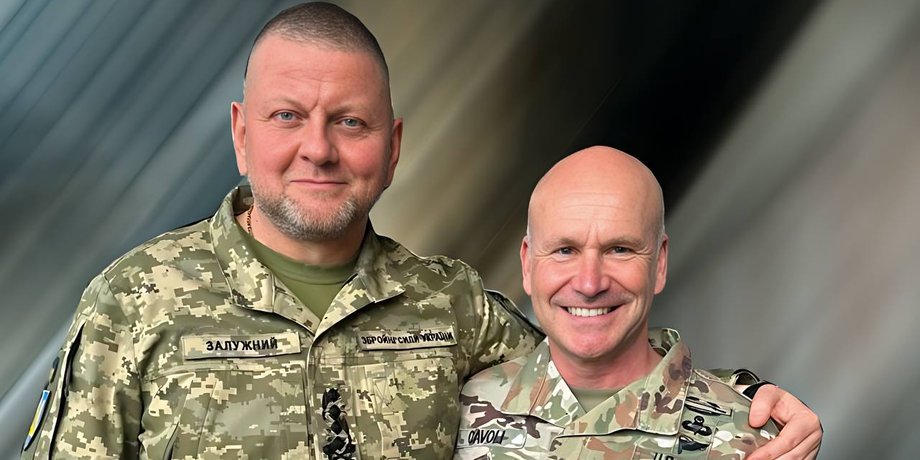 Валерій Залужний, Крістофер Каволі